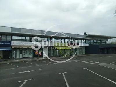 LOCAL COMMERCIAL - 47m2 - JARRY 97122 BAIE-MAHAULT