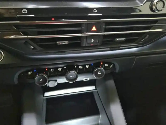 Citroën C5 x puretech 130 s&amp;s eat8 — photo 59