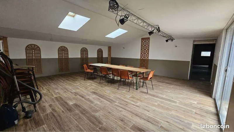 Photo 1