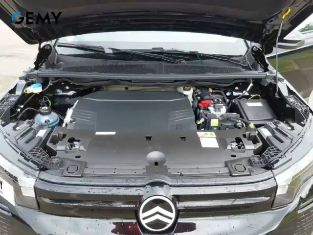 Citroën C5 Aircross e- 210 ch autonomie confort — photo 12
