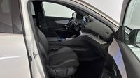 Peugeot 3008 HYBRID 225ch GT e-EAT8 — photo 15