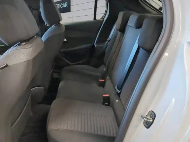Peugeot 208 puretech 100 s&amp;s bvm6 — photo 10