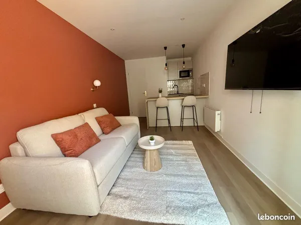 Studio rénové et meublé