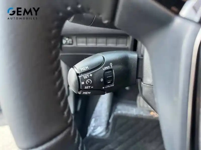 Peugeot 208 hybrid 110 ch e-dcs6 — photo 41