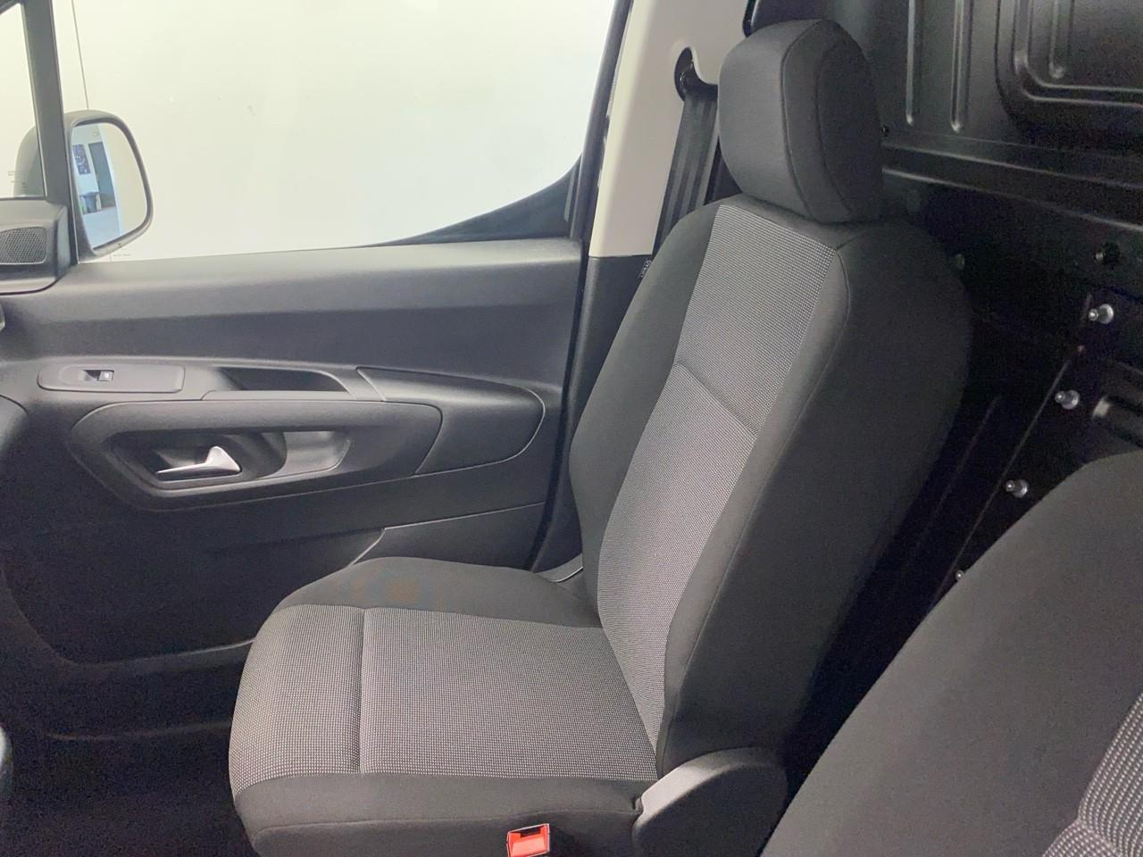 Peugeot Partner fourgon m 650 kg bluehdi 130 s&s eat8 — photo 10