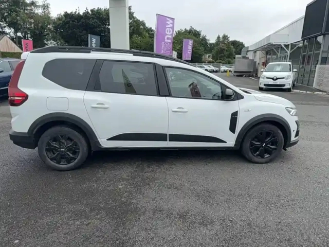Dacia Jogger tce 110 5 places — photo 6