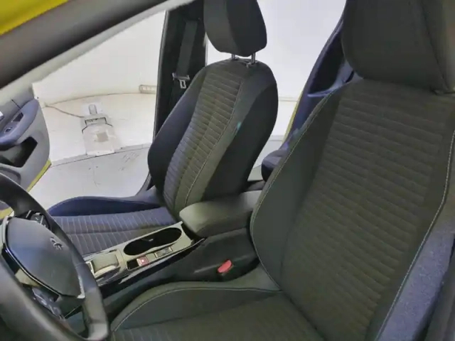 Peugeot 208 puretech 100 s&amp;s bvm6 — photo 14
