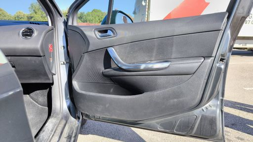 Peugeot 308 GTI 1.6 THP 200 - N/A – 2010 – 106380 km – Essence – Boîte Manuelle — photo 32