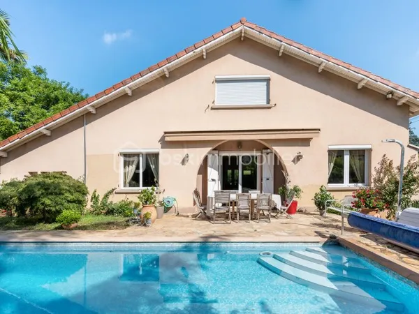 Maison 6 pièces 162 m²