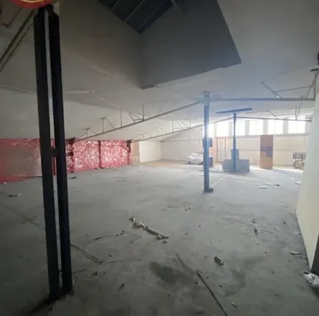 Local 950 m²