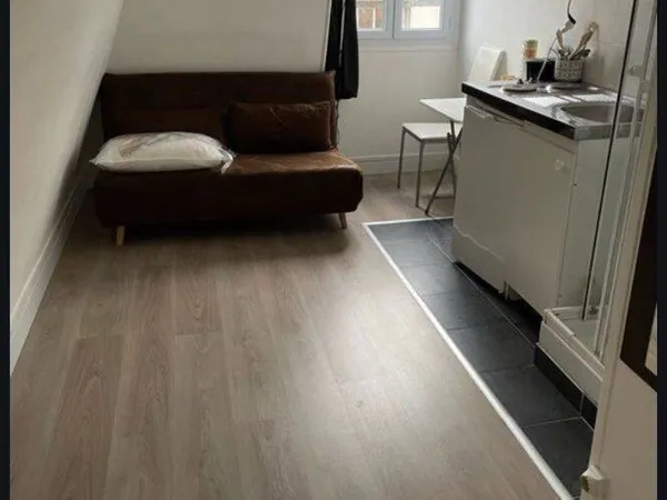 Studio 1 pièce 7 m²
