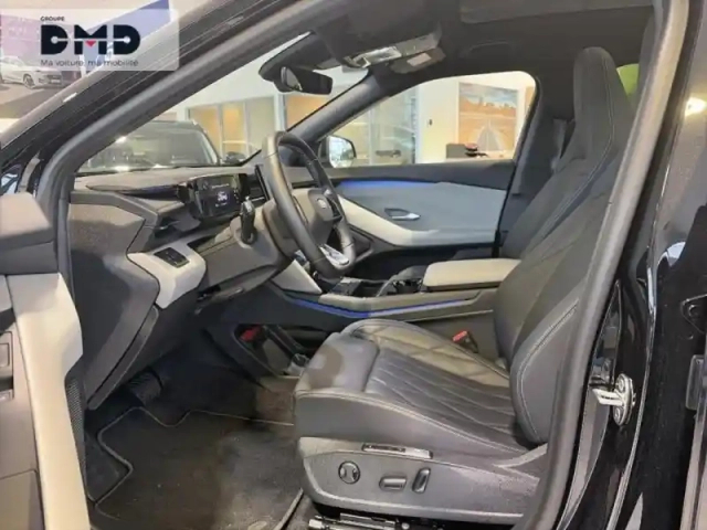 Ford Explorer 286ch extended range 77kwh pack premium rwd — photo 9