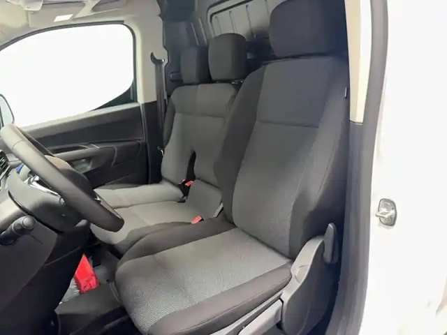 Peugeot Partner fourgon m diesel 100 ch manuelle — photo 40
