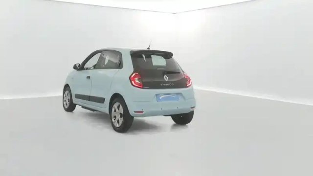 Renault Twingo iii e-tech — photo 12