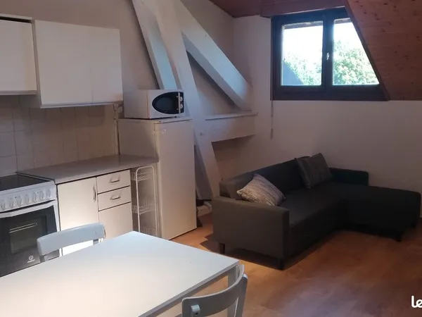T2 meublé Peron