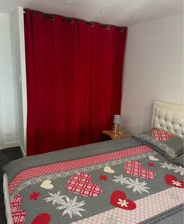 Chambre meublée à louer chez l'habitant - Brives-Charensac (près Le Puy-en-Velay)