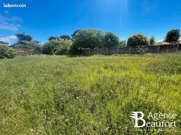 Terrain 490 m² SAINT GILLES CROIX DE VIE