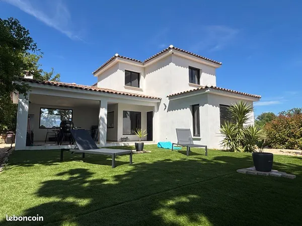 Magnifique villa avec vue panoramique sur l'Estérel et la mer - Montauroux
