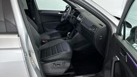 Volkswagen Tiguan 2.0 TDI 150ch R-Line Exclusive DSG7 — photo 15
