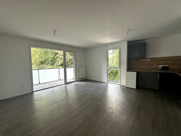 À VENDRE APPARTEMENT T2 AVEC BALCON ET STATIONNEMENT À HAUBOURIN