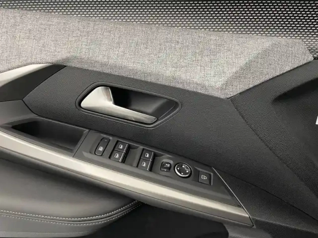 Peugeot 5008 hybrid 145 e-dcs6 — photo 64