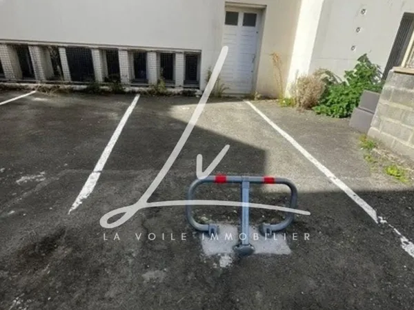 Garage Parking à louer Caen