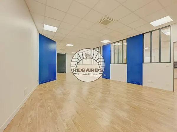 Local commercial 270 m²