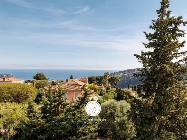 VILLEFRANCHE-SUR-MER // Chemin du Vinaigrier - Col de Villefranche : Appartement / Piscine / Solariu