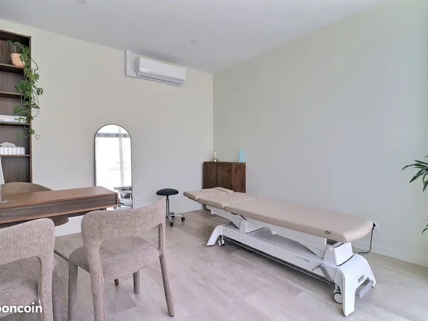 Cabinet de soins à louer - Oullins Centre - Disponible plusieurs jours par semaine