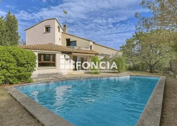 Villa 5 pièces 154 m²