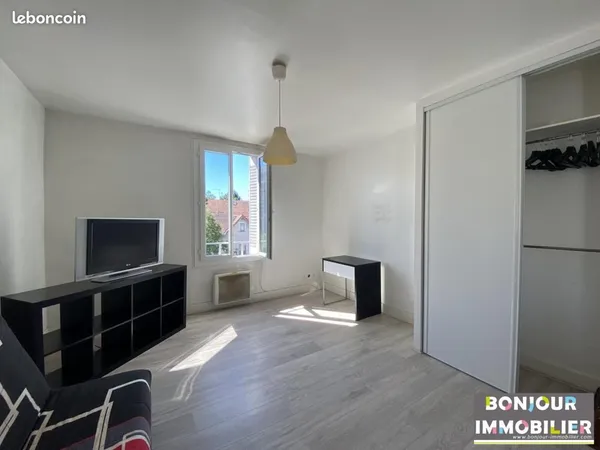 Studio 1 pièce 30 m²