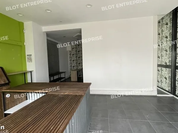 Local commercial 54 m²