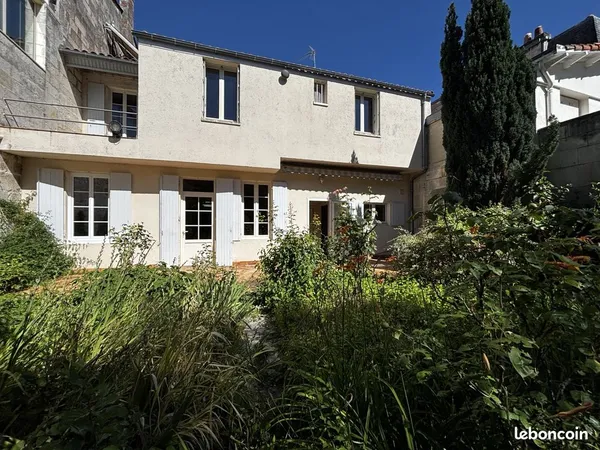 Maison 9 pièces 160 m²