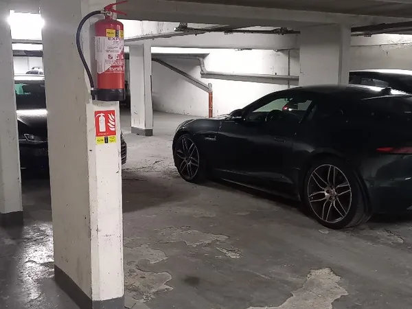Vends parking 10m²
