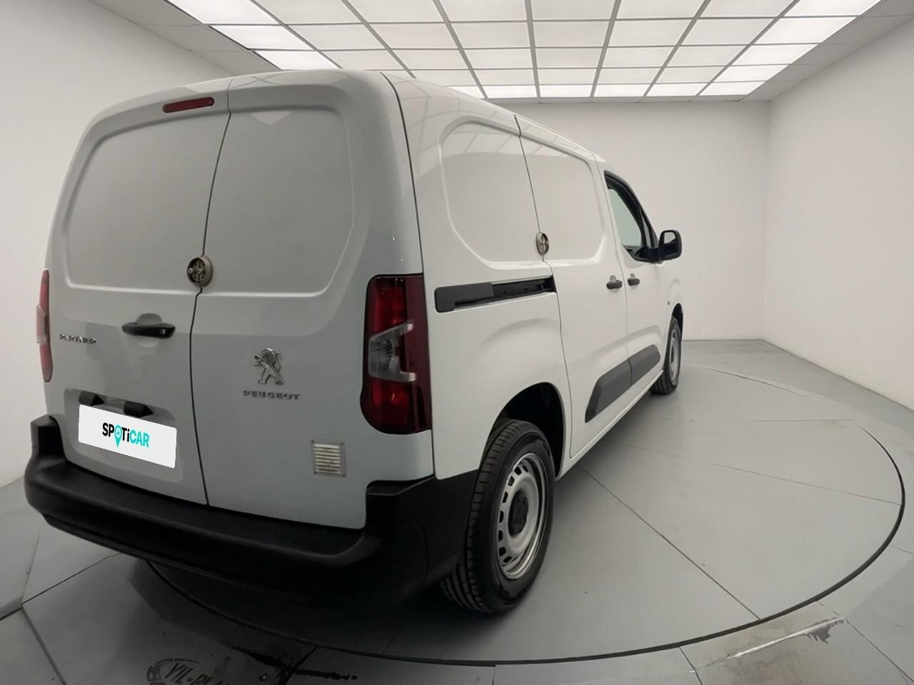 Peugeot Partner fourgon standard 650 kg bluehdi 75 bvm5 premium — photo 6