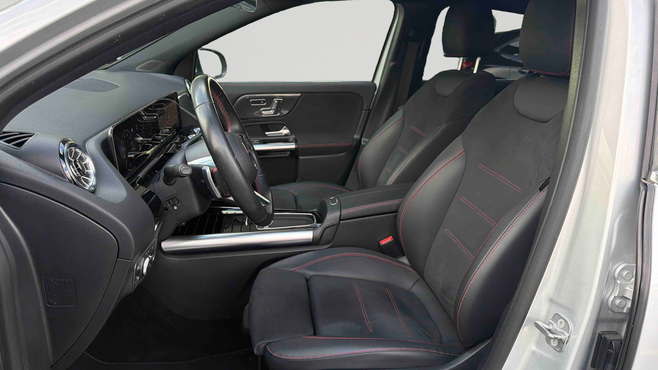Mercedes GLA 250 e 8G-DCT — photo 11