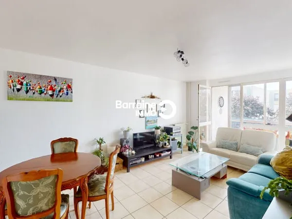 A VENDRE APPARTEMENT T5 - AUCUN TRAVAUX - LOGGIA - PARKINGS - IDÉAL INVESTISSEURS !