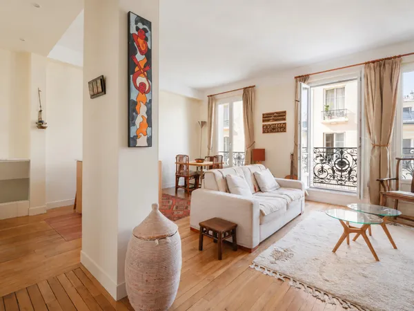 Paris 14e - CAMPAGNE PREMIÈRE - Appartement - 2 pièces - 55,07m² Carrez - 55,60m² au sol - 1 chambre