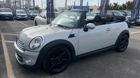 Mini Cabrio Cooper D 112ch Pack Chili BVA — photo 32