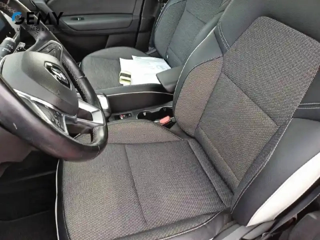 Renault Captur tce 130 edc fap — photo 9