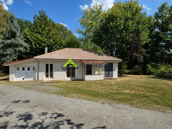 Maison de plain-pied + garage