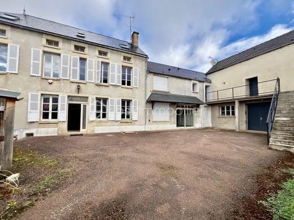 Maison 10 pièces 193 m²