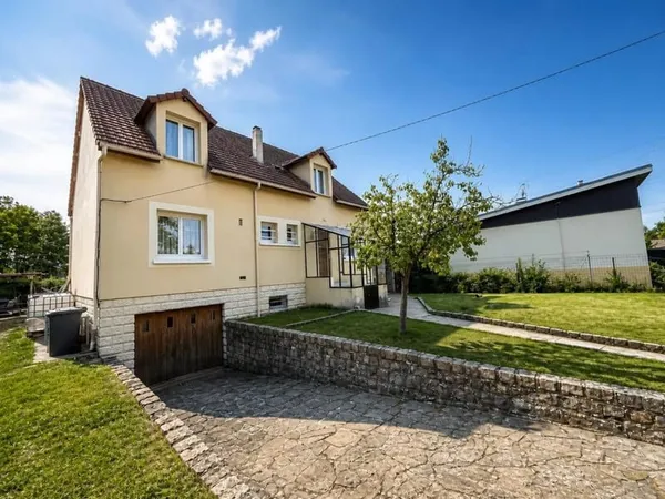 Maison de 6 pièces de 126 m² à Vernouillet