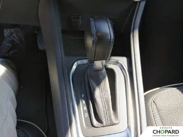 Renault Captur tce 140 edc — photo 18