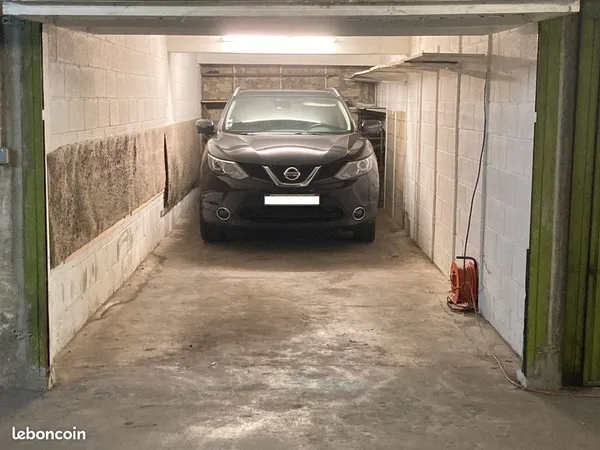 Grand box Batignolles (env 25 m2)
