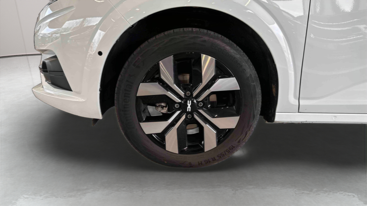 Dacia Sandero TCe 90 GSR2 — photo 14