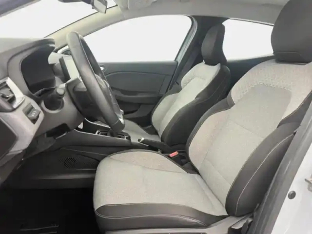 Renault Clio 1.5 blue dci 100ch evolution - 24 — photo 14