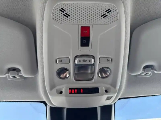Peugeot 208 turbo 100 ch bvm6 — photo 20