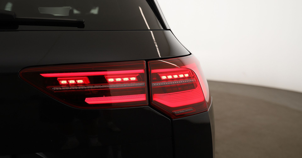 Volkswagen Golf 8 SW — photo 14