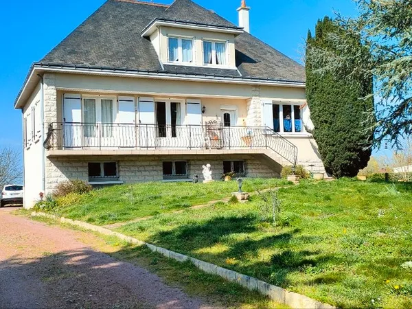 Beau pavillon sur grand terrain